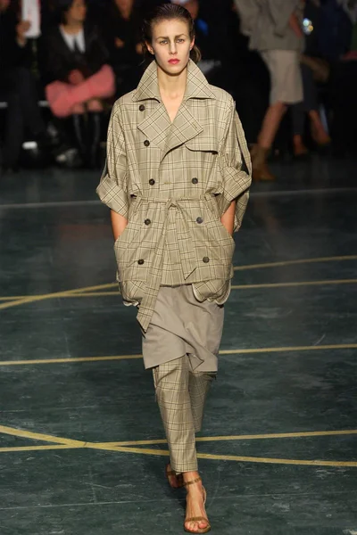 Look 4